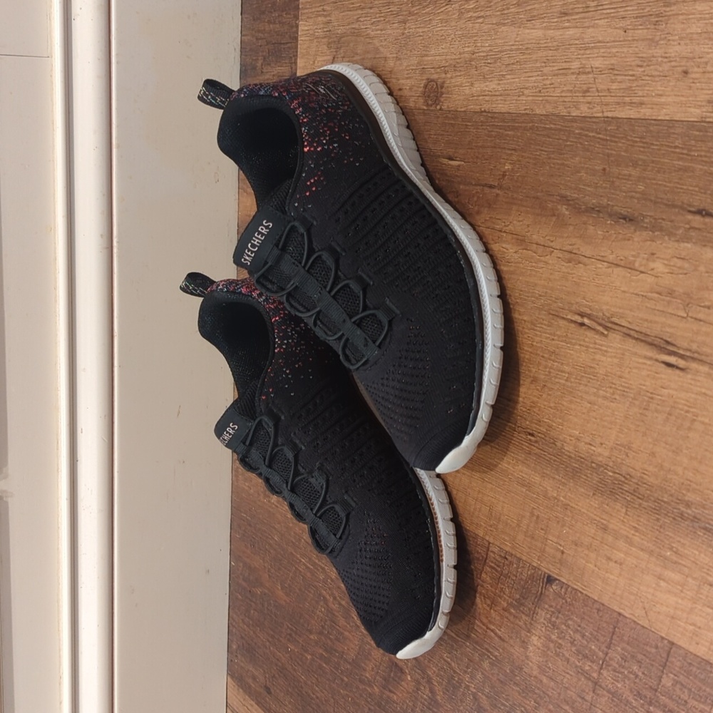 Skechers Virtue Sneakers Walking Shoes